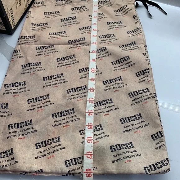 Gucci empty shoe box with 2 dust bags - Picture 12 of 16